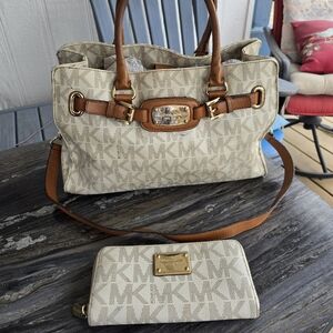 Michael Kors Cream and Brown Signature Leather Tote Bag w/Matching Wallet 14x9x6